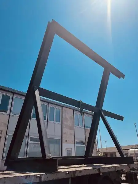 FABRICATION D'UN BER POUR FAIRE UN SUPPORT NAVIRE DANS L'ATELIER D'ESTC A MARSEILLE